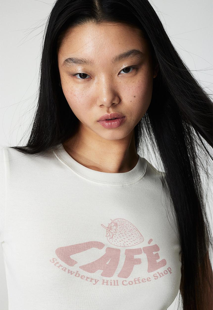 H&M - Fitted cotton top - cream café