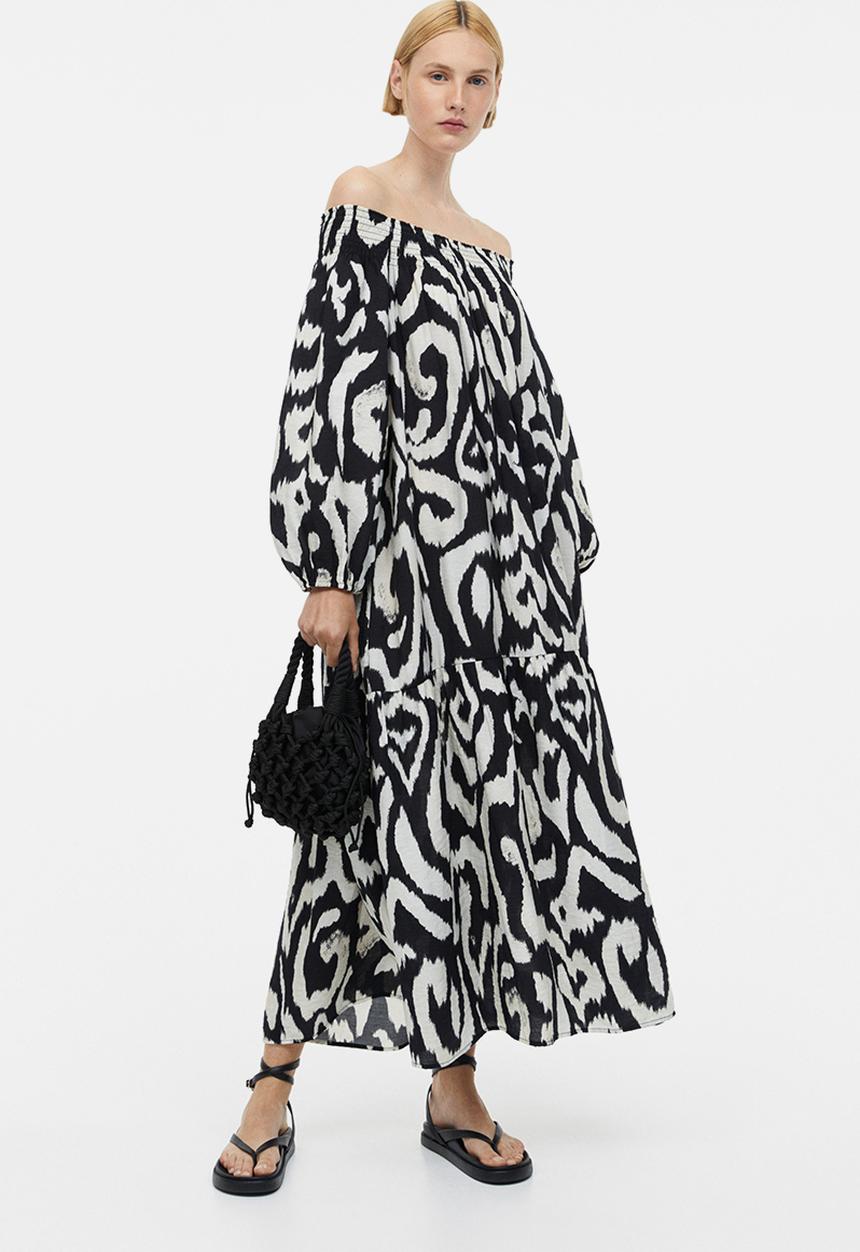 H&M - Oversized off-the-shoulder dress - black patterned