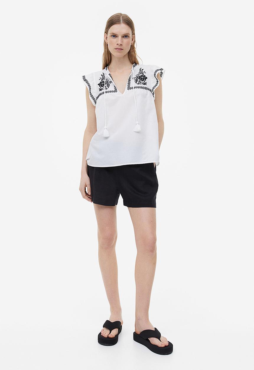 H&M - Embroidered blouse - white