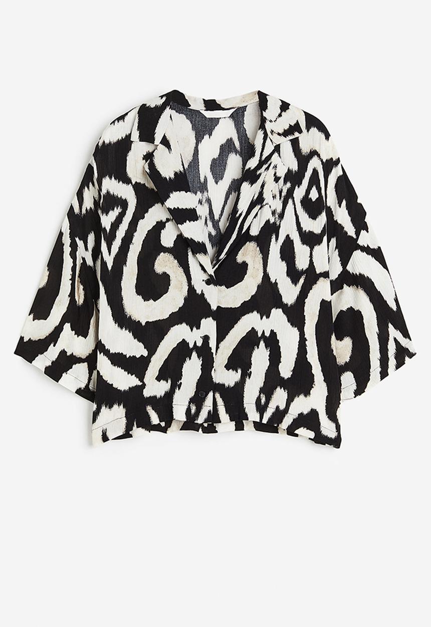 H&M - Oversized resort shirt - black patterned
