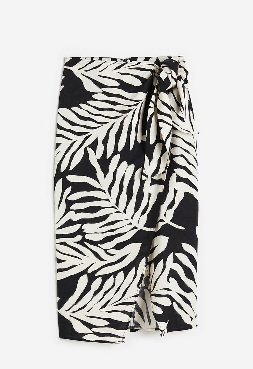 H&M - Linen-blend wrapover skirt - black leaf-patterned