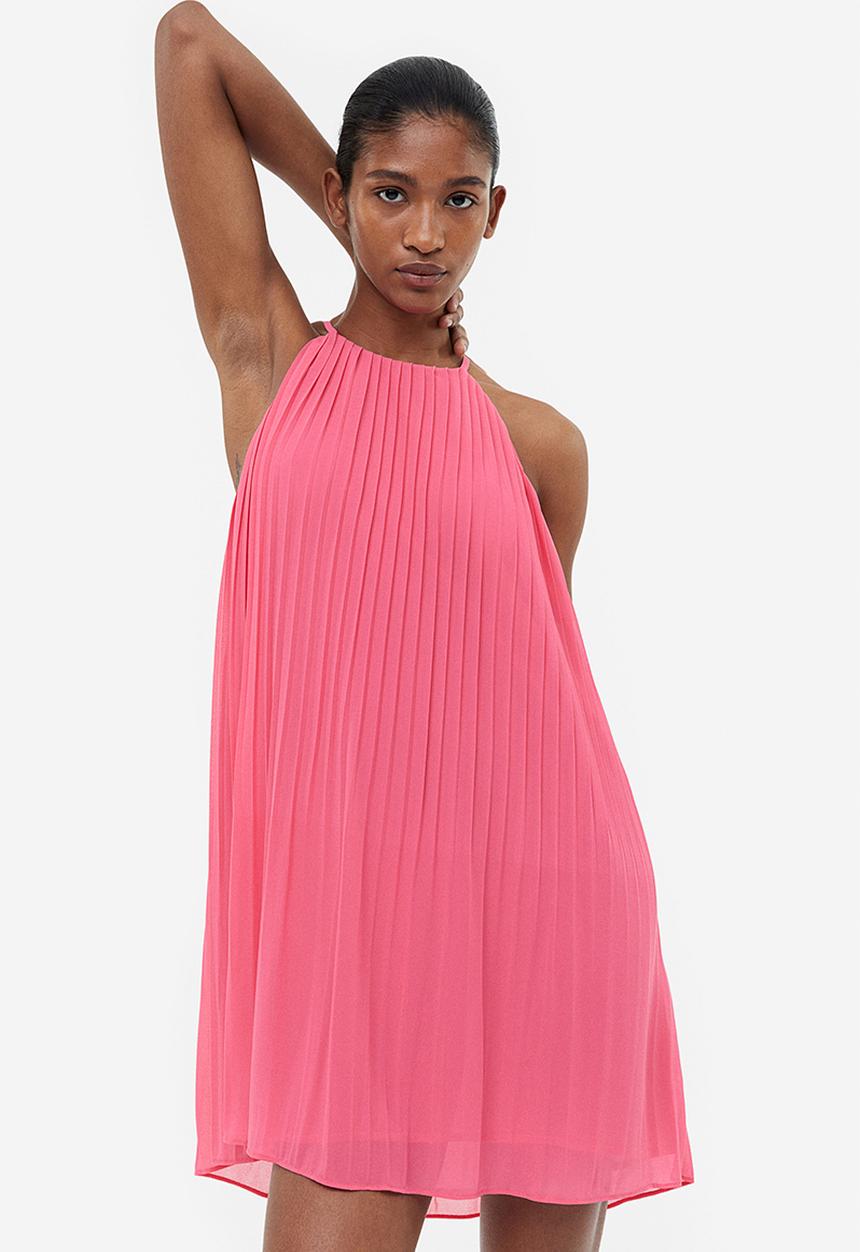 H&M - Pleated chiffon dress - cerise 