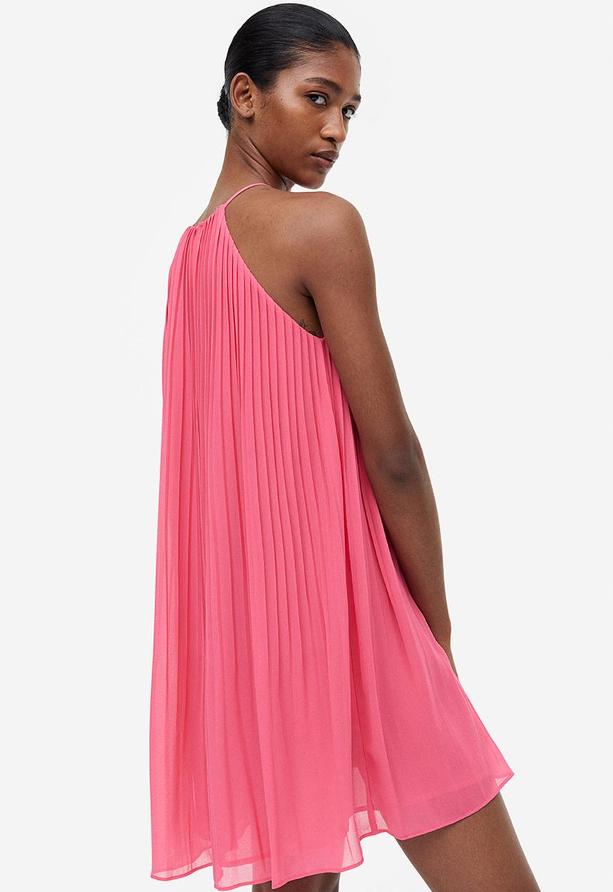 H&M - Pleated chiffon dress - cerise 