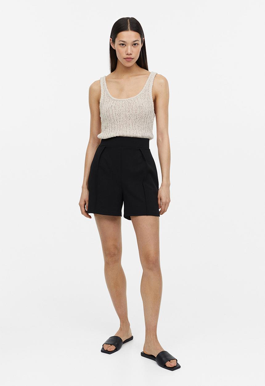 H&M - Pleat-detail shorts - black