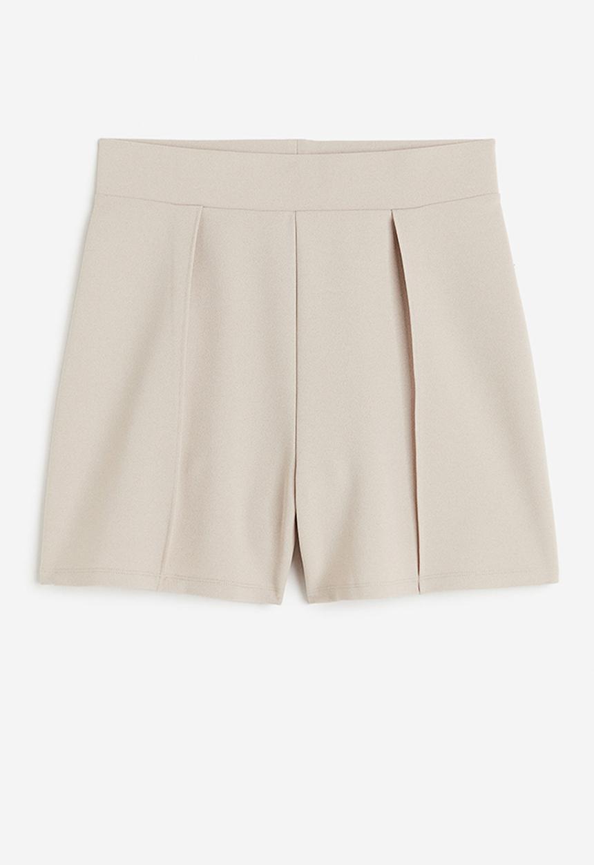 H&M - Pleat-detail shorts - light beige