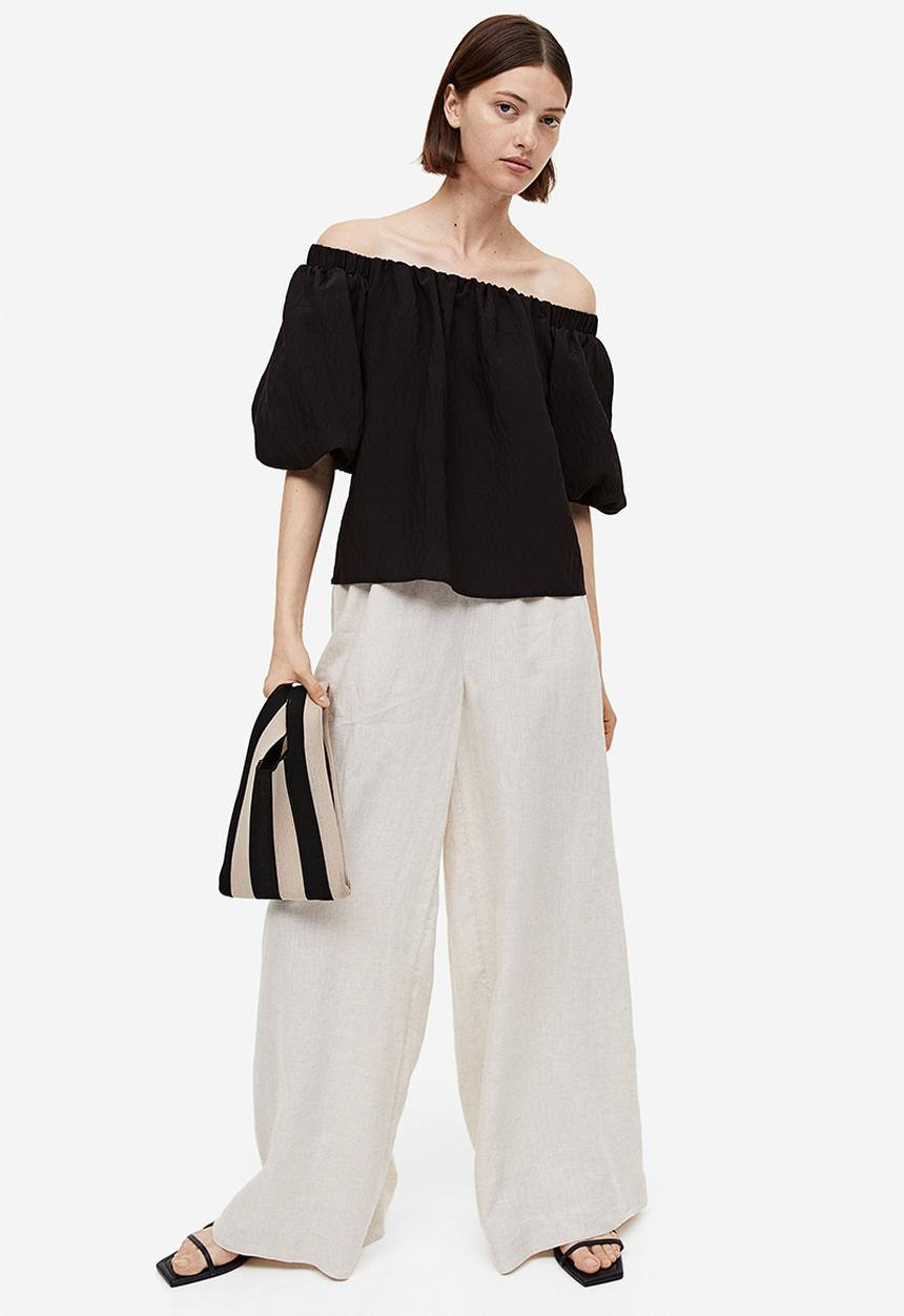 H&M - Puff-sleeved off-the-shoulder blouse - black
