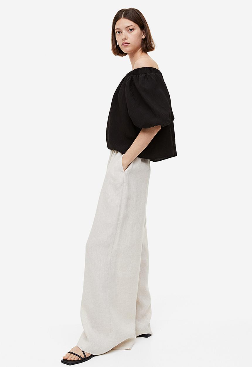 H&M - Puff-sleeved off-the-shoulder blouse - black