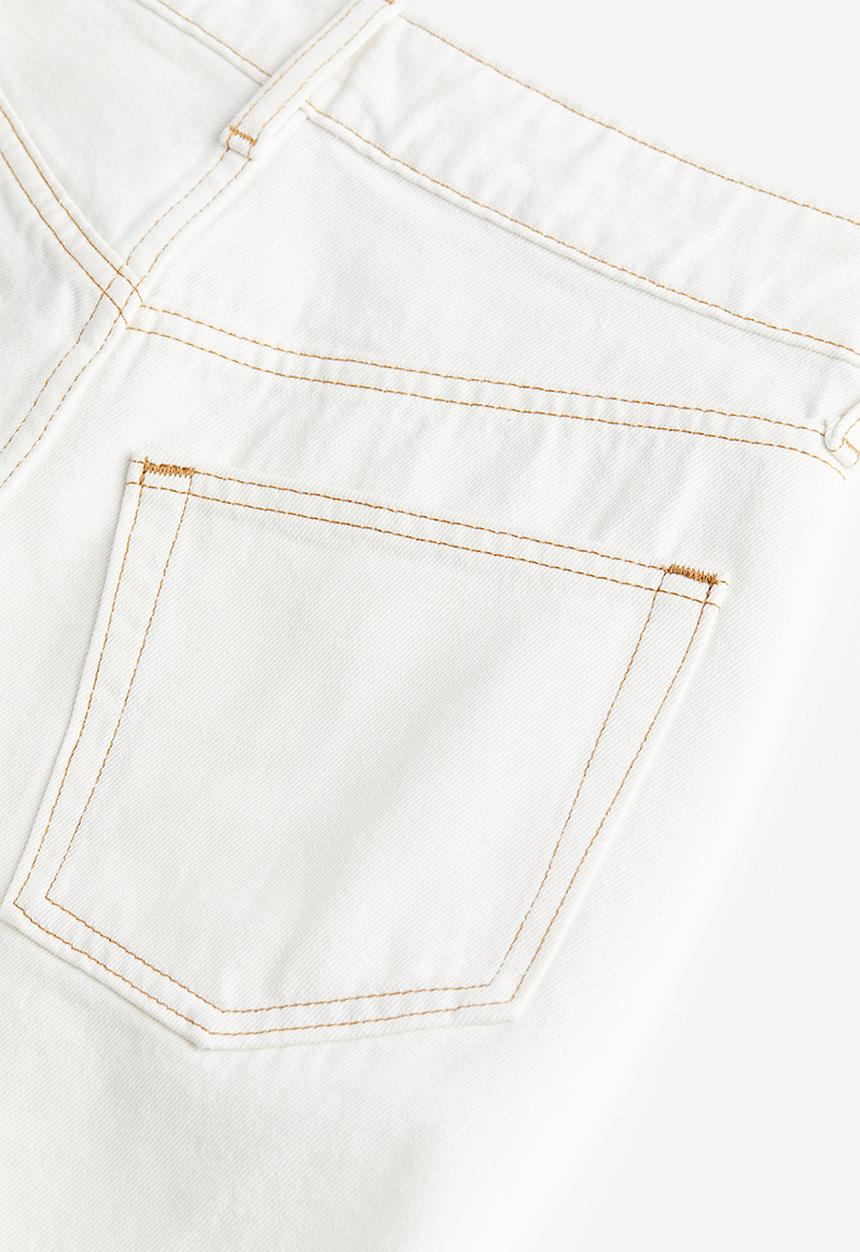H&M - High-waisted denim shorts - white