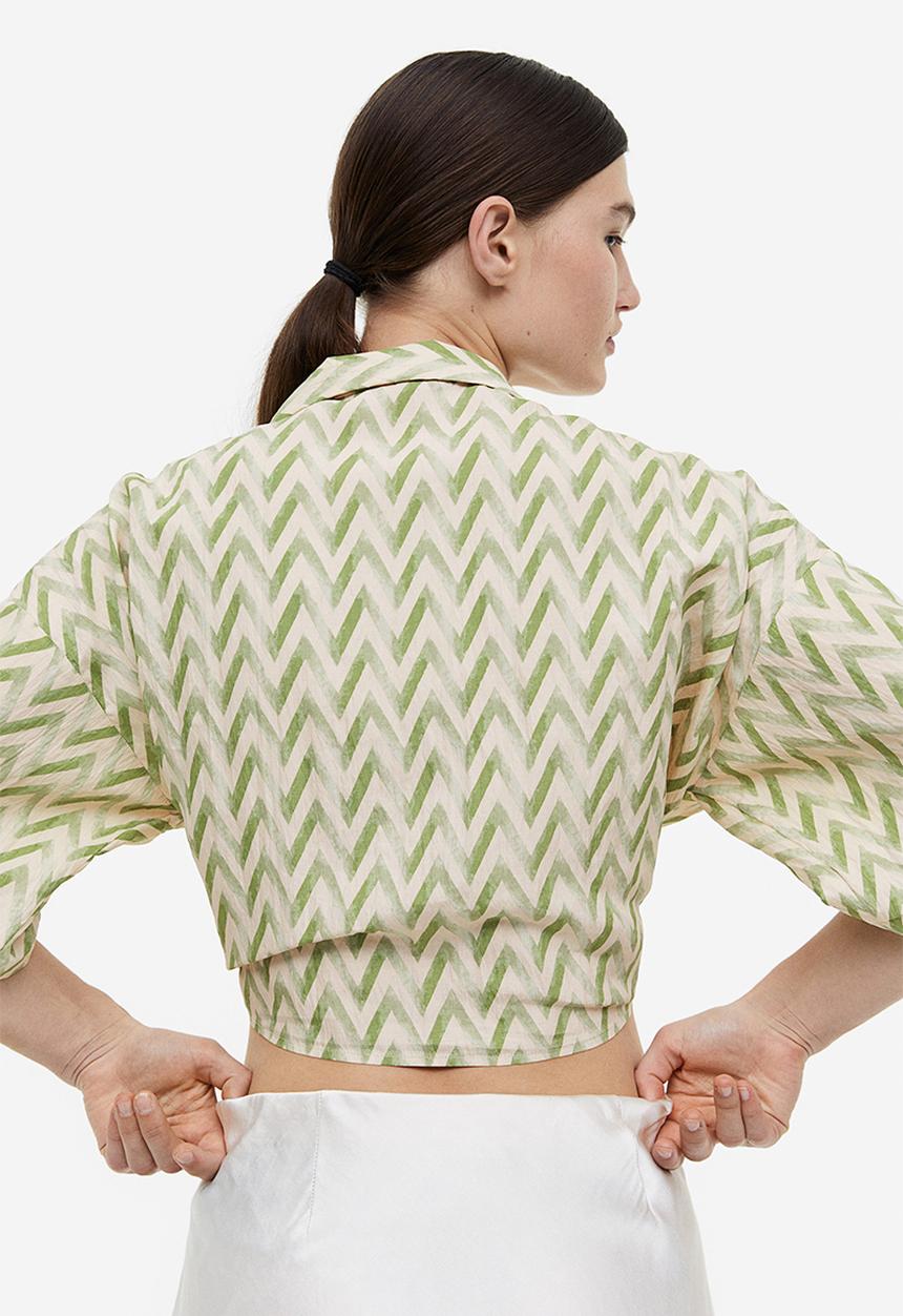 H&M - Tie-detail blouse - light green zigzag patterned
