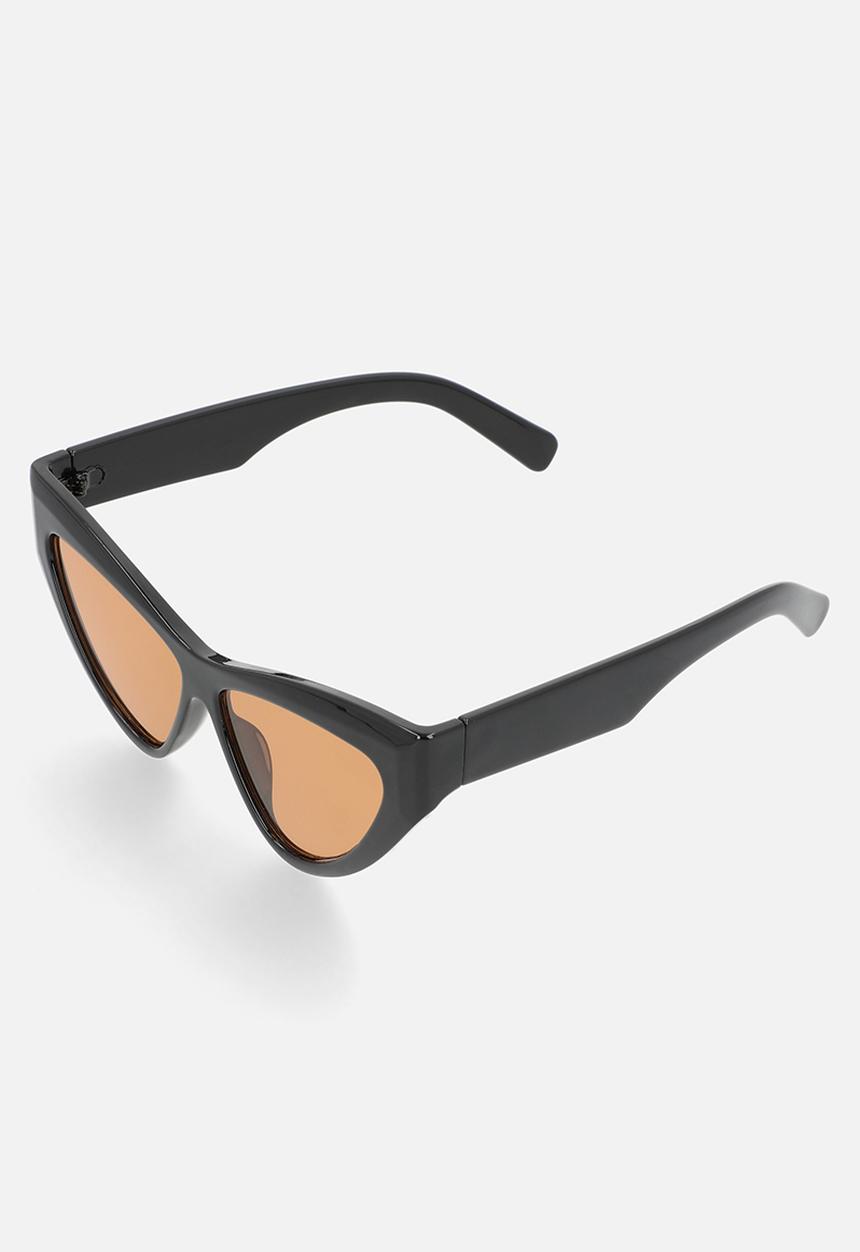 Superbalist - Gabby cateye sunglasses - black