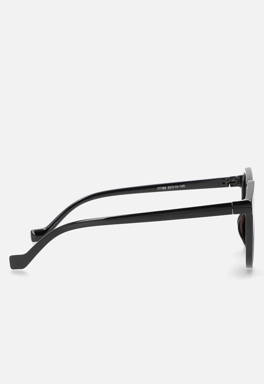 Superbalist - Trish oversized sunglasses - black