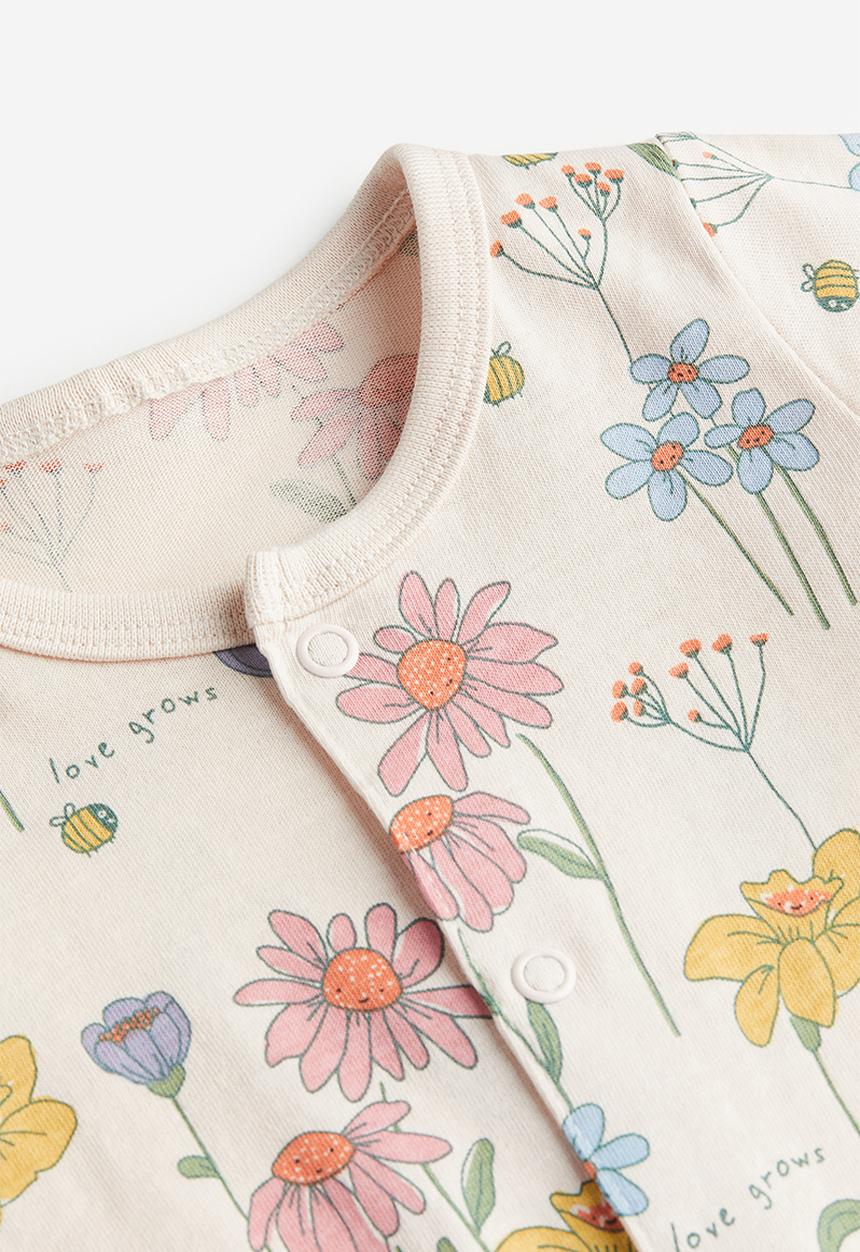 H&M - Patterned all-in-one pyjamas - beige flowers