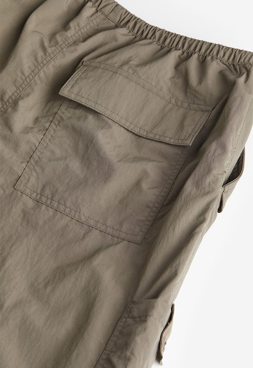 H&M - Nylon parachute trousers - dark greige