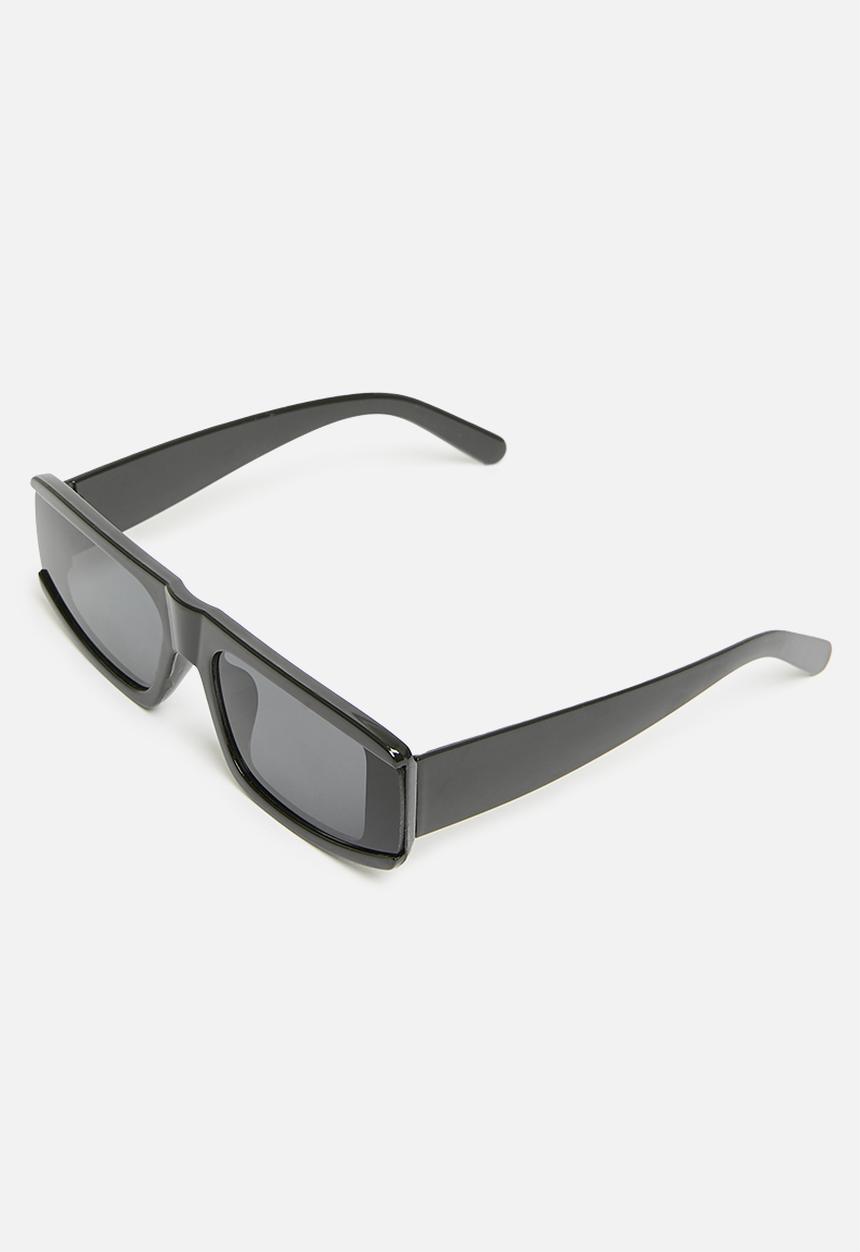 Superbalist - Yansh retro frame sunglasses - black