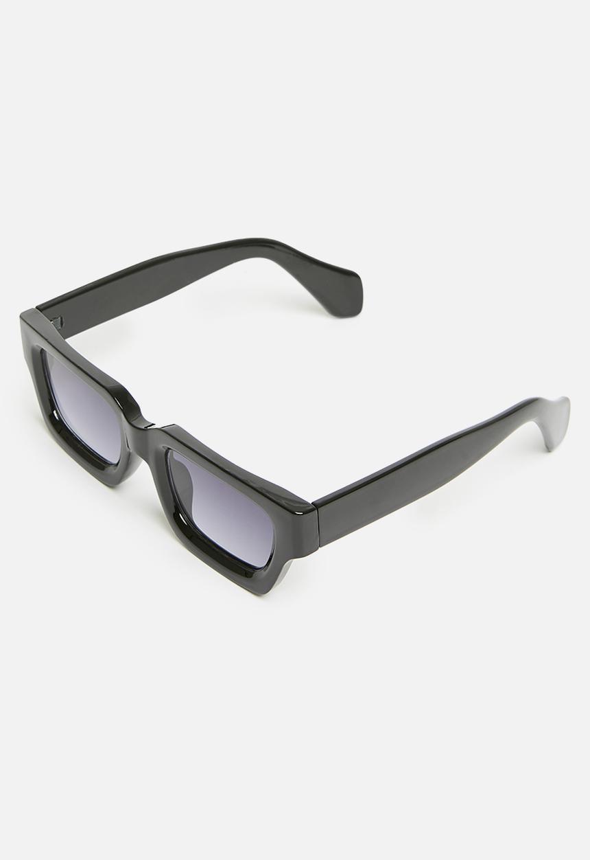 Superbalist - Yasir square frame sunglasses - black