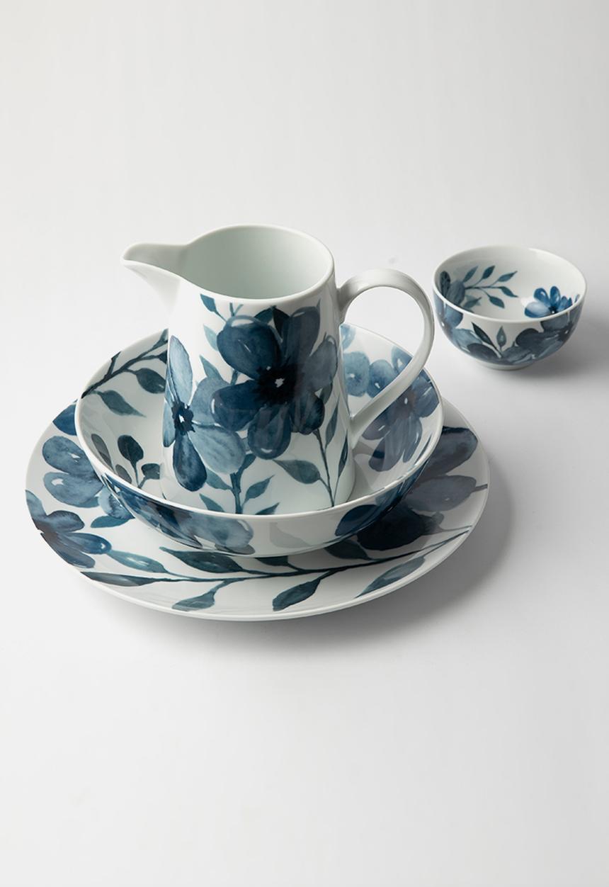 Jenna Clifford - Blue Floral Salad Bowl 24cm