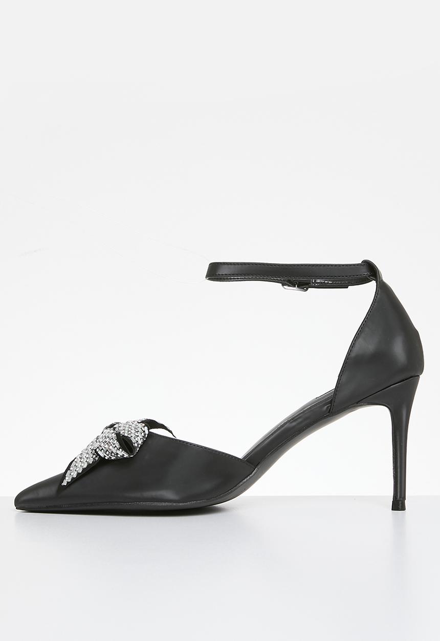 Plum - Kiley ankle strap court - black
