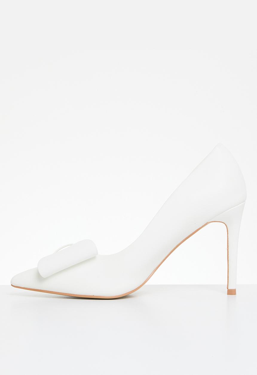 Plum - Minnie court - white