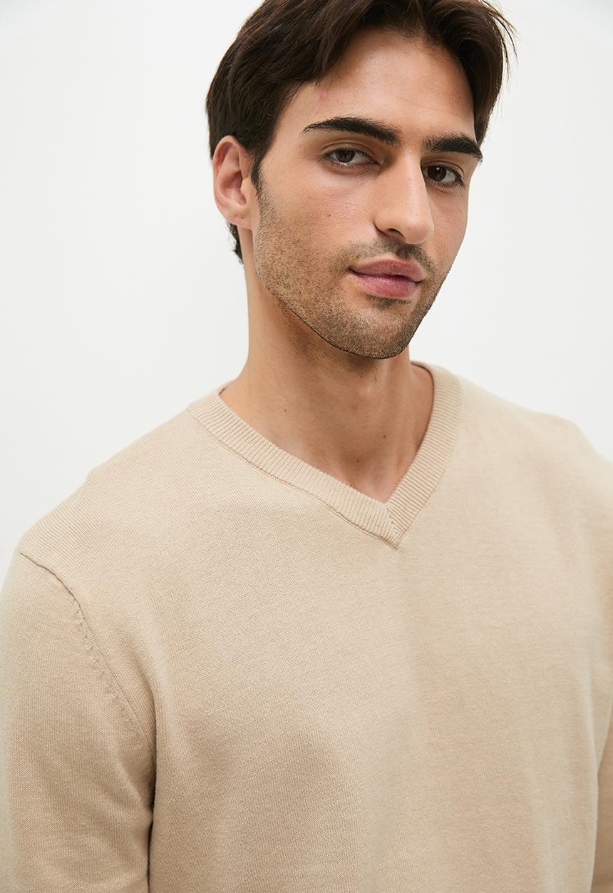 Superbalist - Knit cotton v-neck pullover - stone