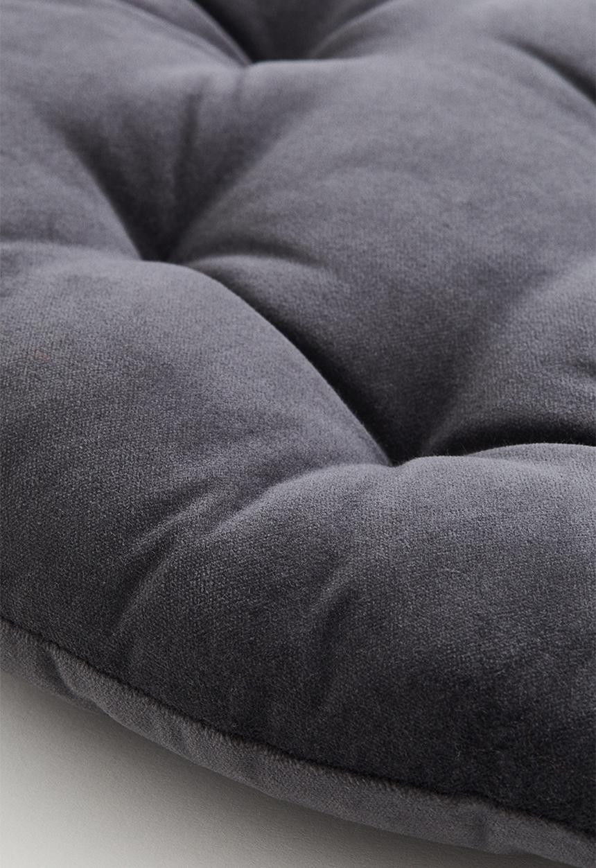 H&M - Velvet seat cushion - grey