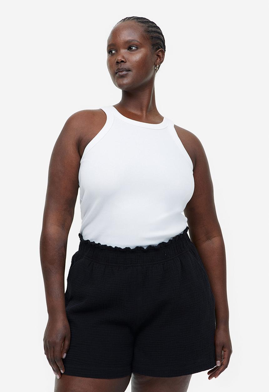 H&M - Crinkled cotton shorts - black