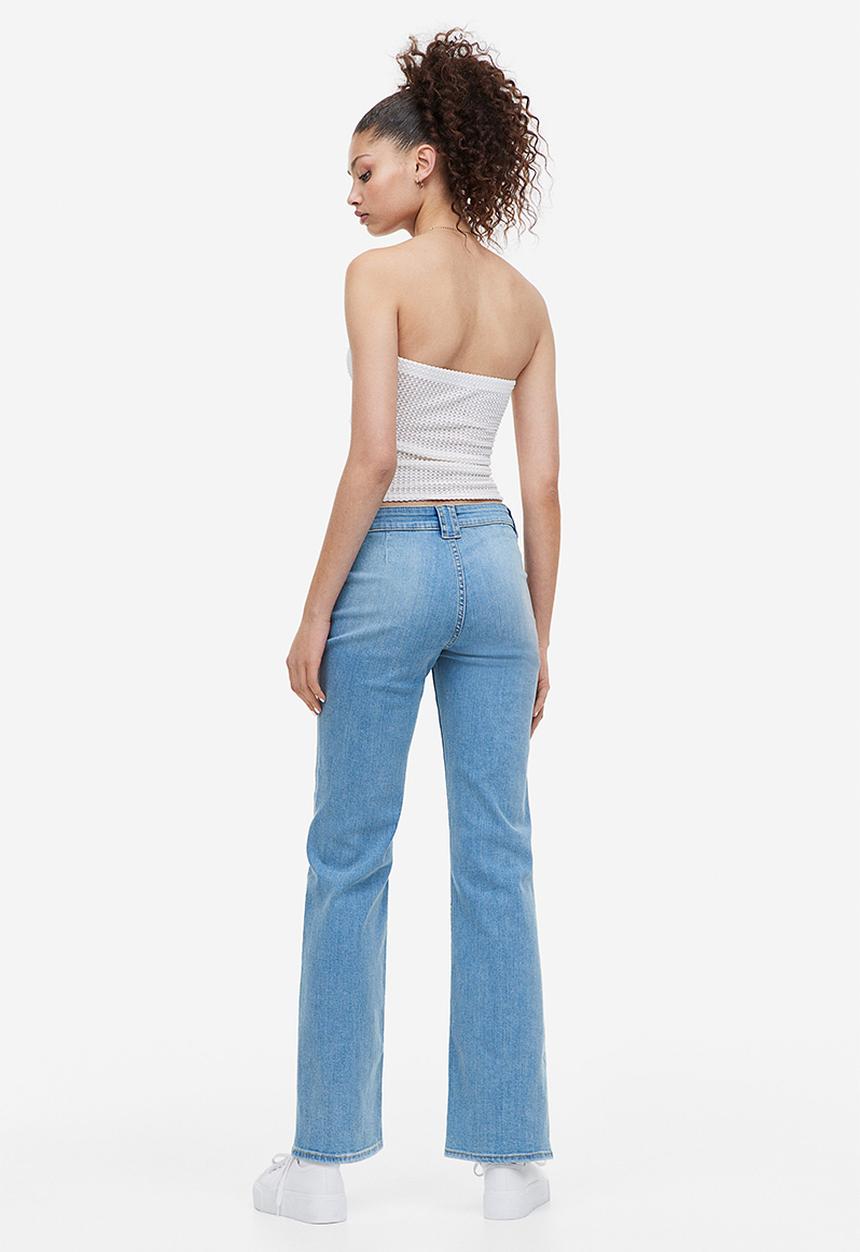 H&M - Flared low cargo jeans - light denim blue