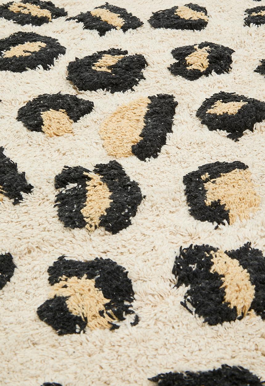 Sixth Floor - Poppy round rug - multi