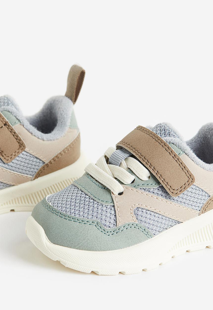 H&M - Lightweight-sole trainers - green & grey