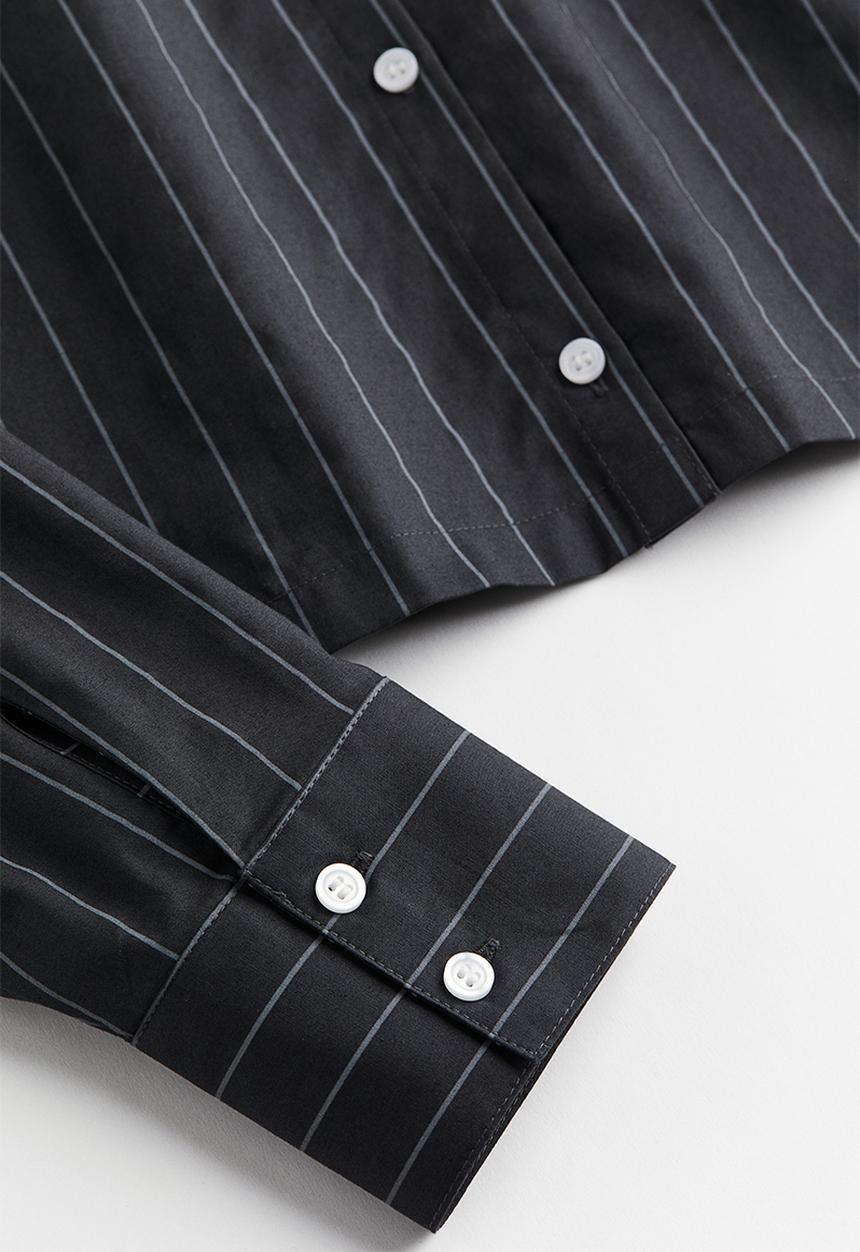 H&M - Cropped cotton shirt - dark grey/striped