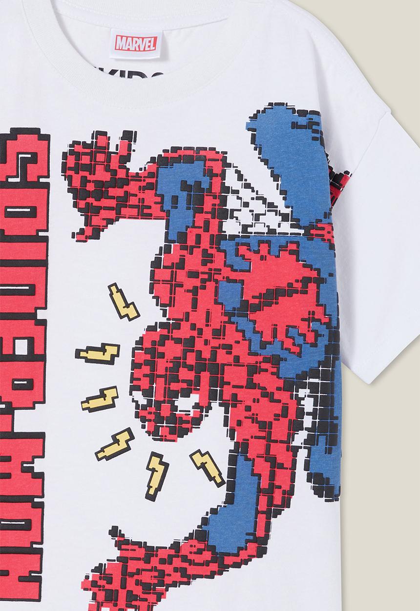 Cotton On - License drop shoulder short sleeve tee - lcn mar white/spiderman crawl
