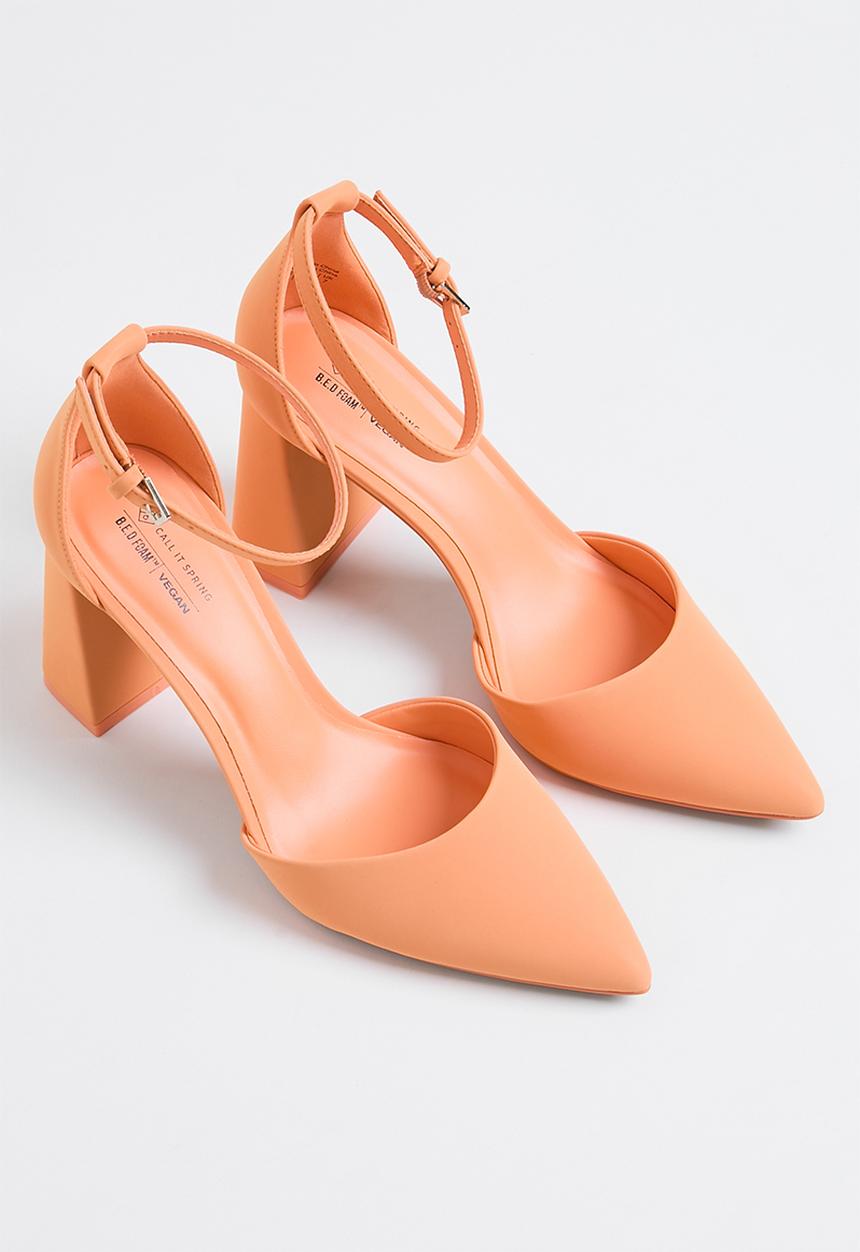 Call It Spring - Laurraine block heel - light orange