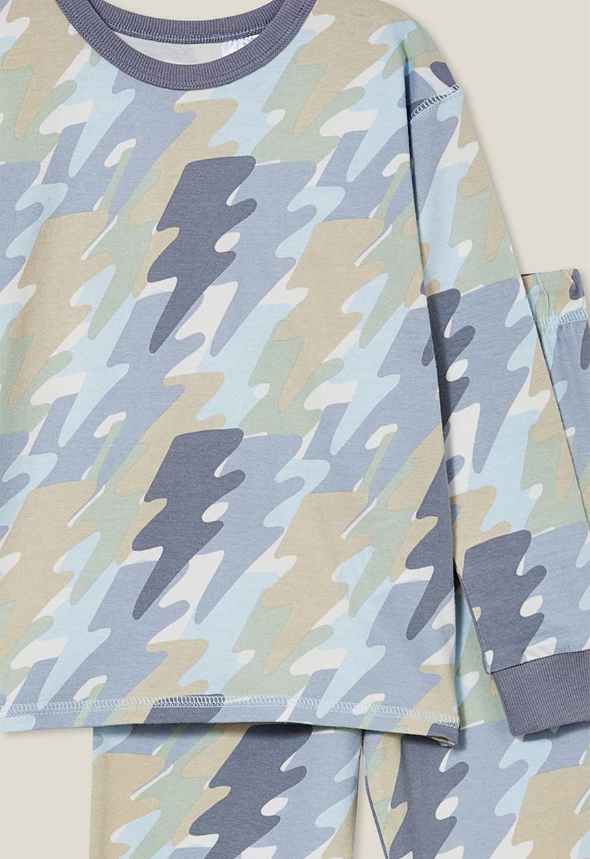 Cotton On - Ace long sleeve pyjama set - rainy day/lightning bolt camo