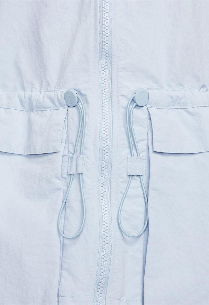 Nike - W Nsw Trend Wvn Jkt - Lt Armory Blue/Sail