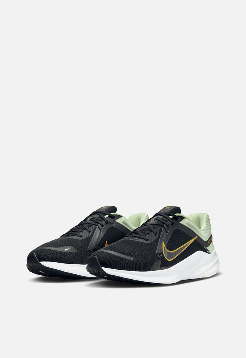 Nike - Quest 5