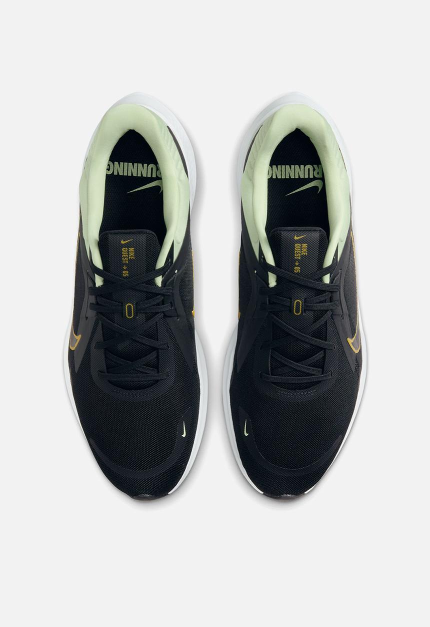 Nike - Quest 5