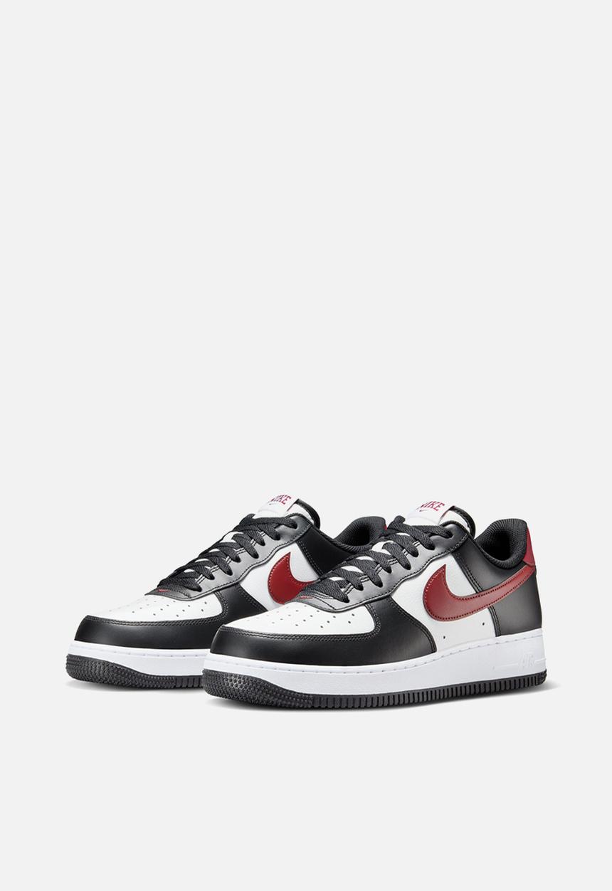 Nike - AIR FORCE 1 '07