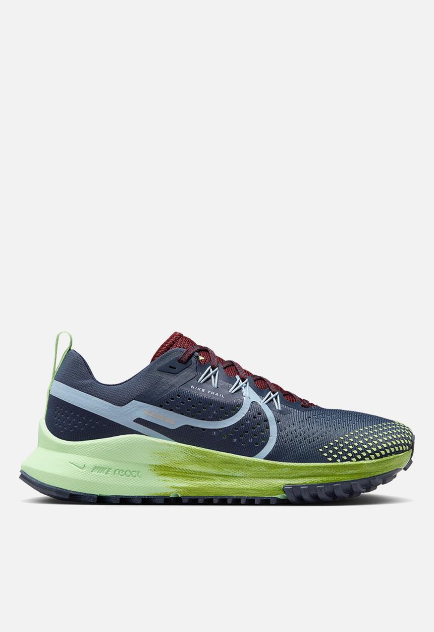 Nike - Pegasus Trail 4