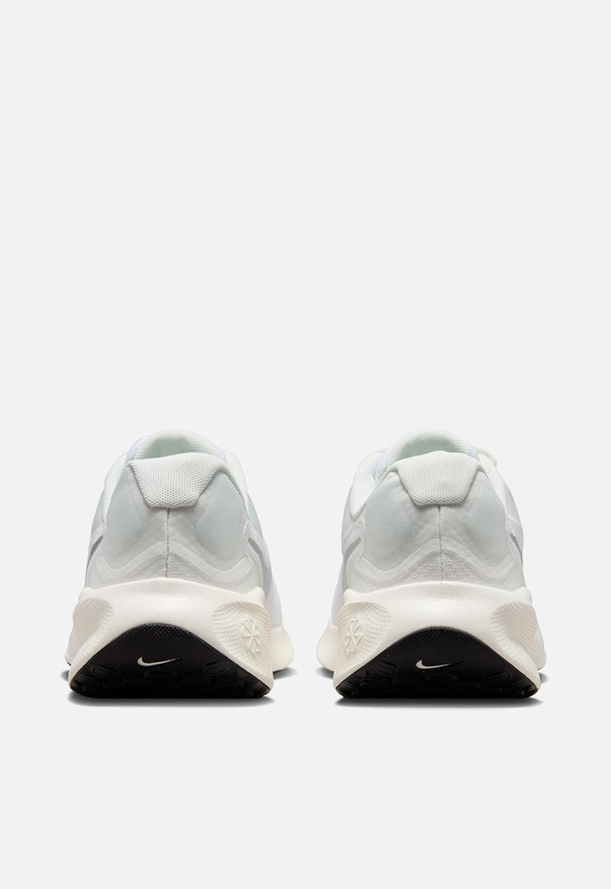 Nike - Revolution 7