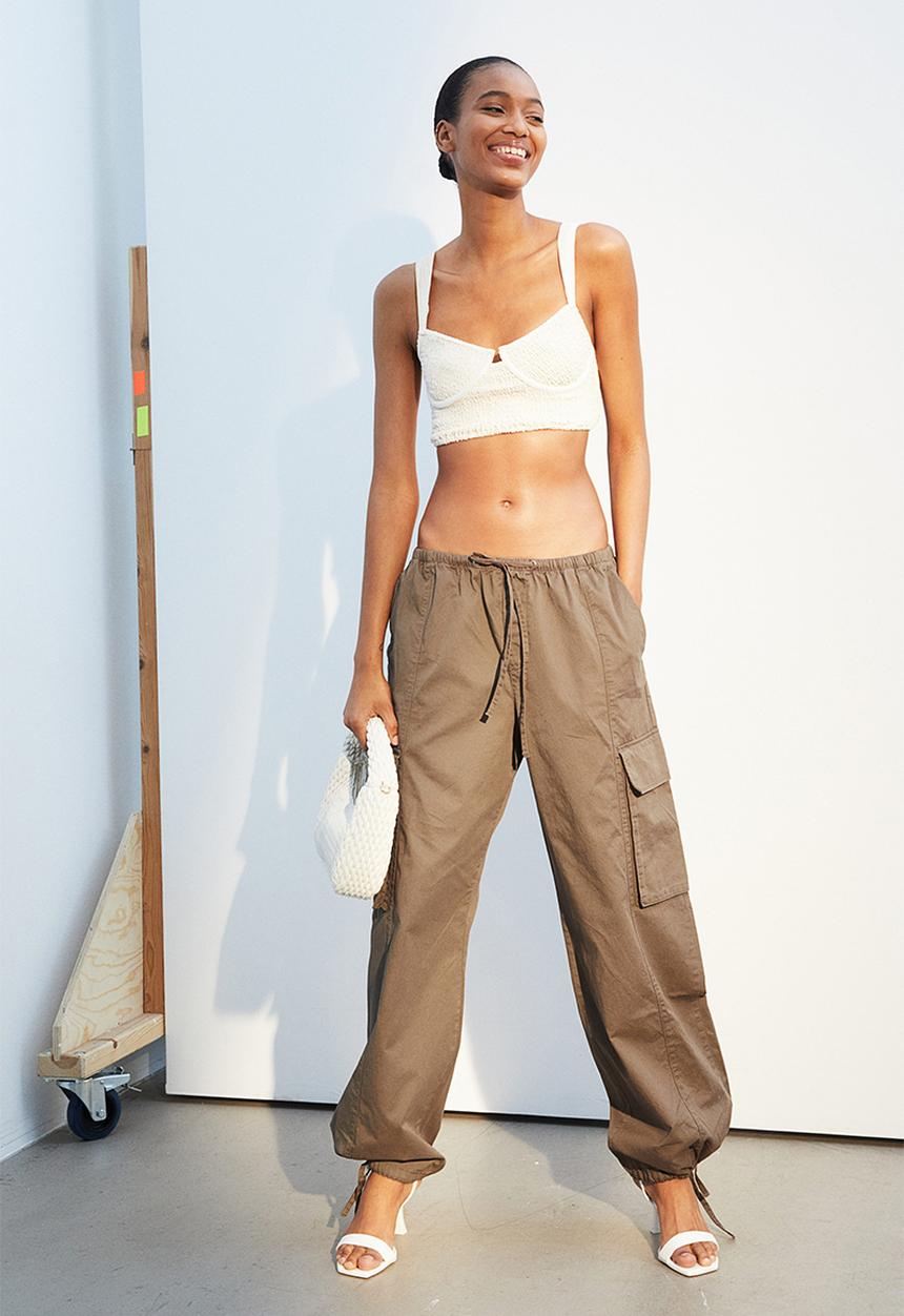 H&M - Cargo trousers - green