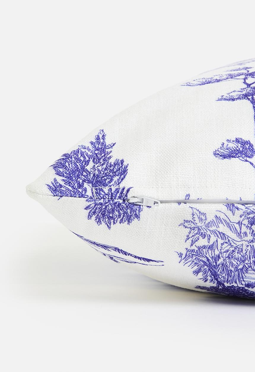Sixth Floor - Delft printed cushion cover - Blue & White