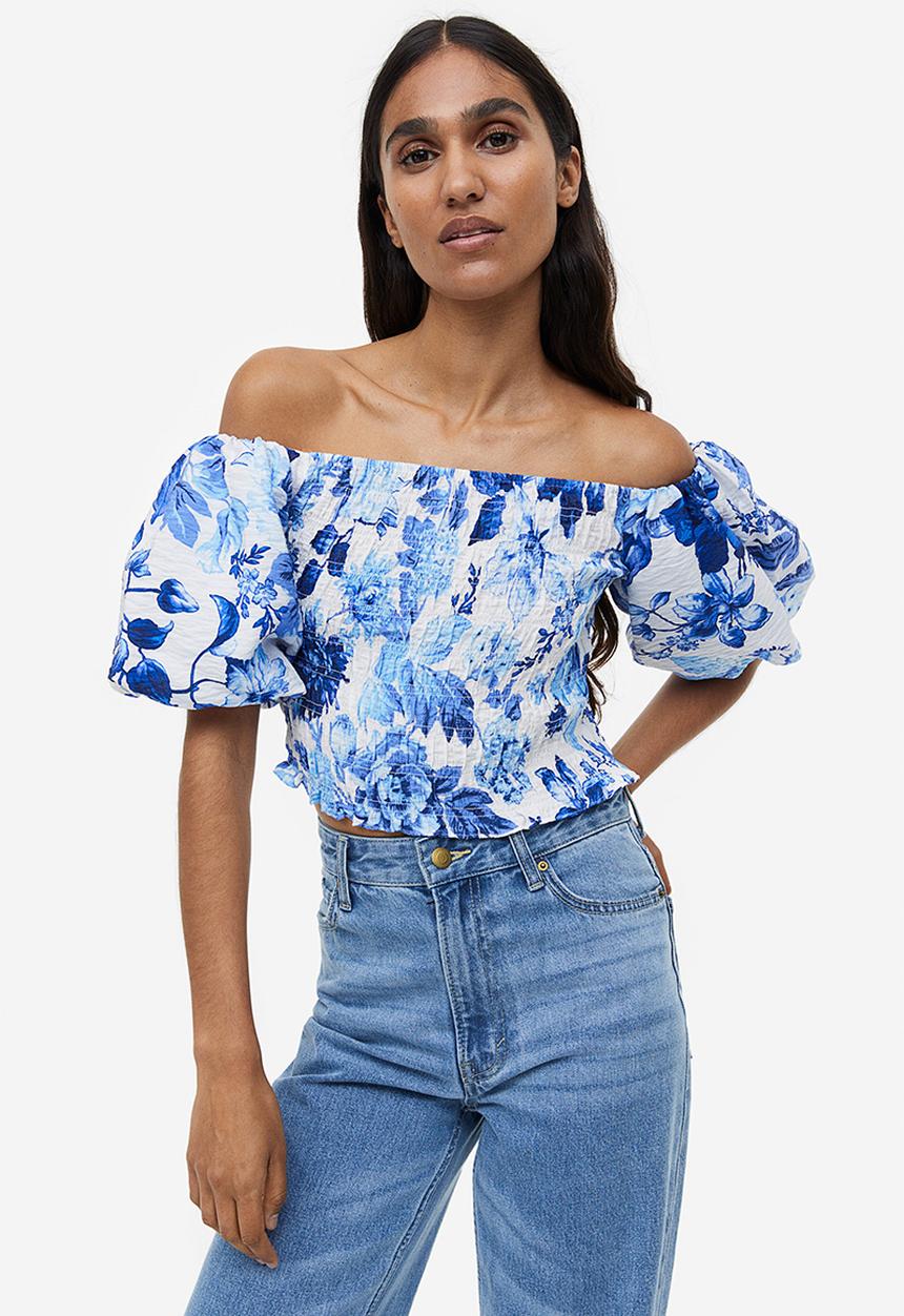H&M - Smocked off-the-shoulder top - white/blue floral
