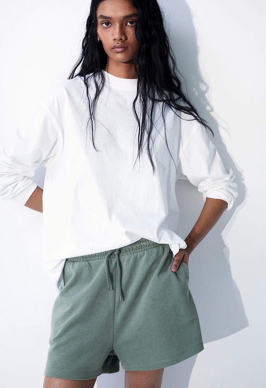 H&M - Sweatshirt shorts - green