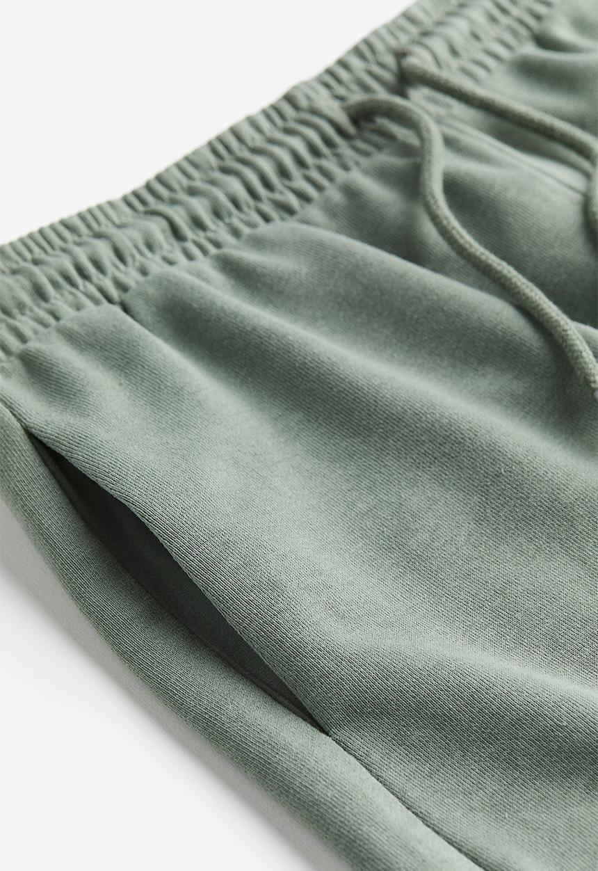 H&M - Sweatshirt shorts - green