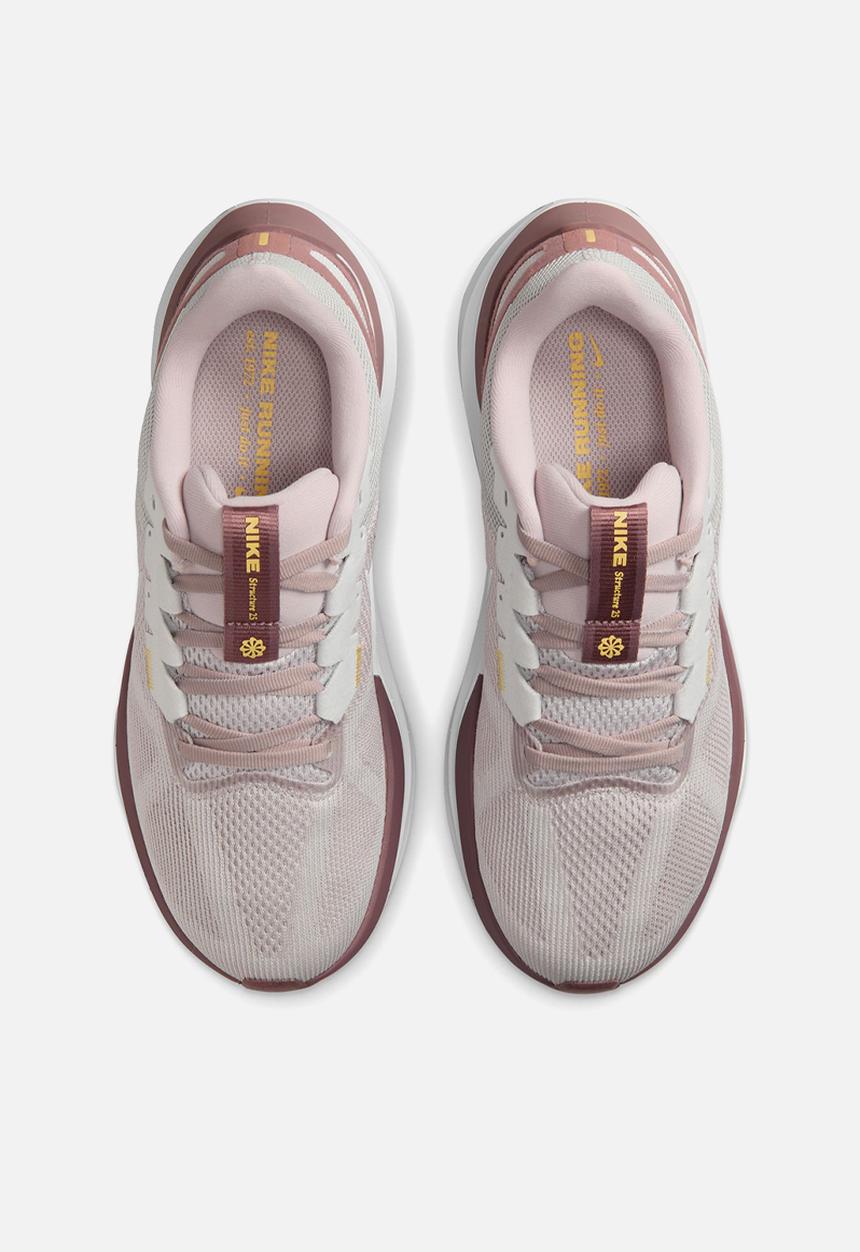 Nike - Structure 25
