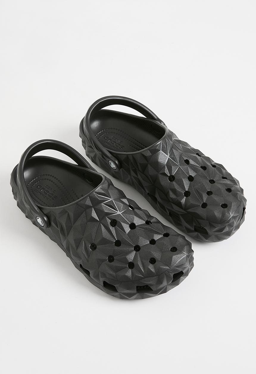 Crocs - Classic Geometric Clog - Black 