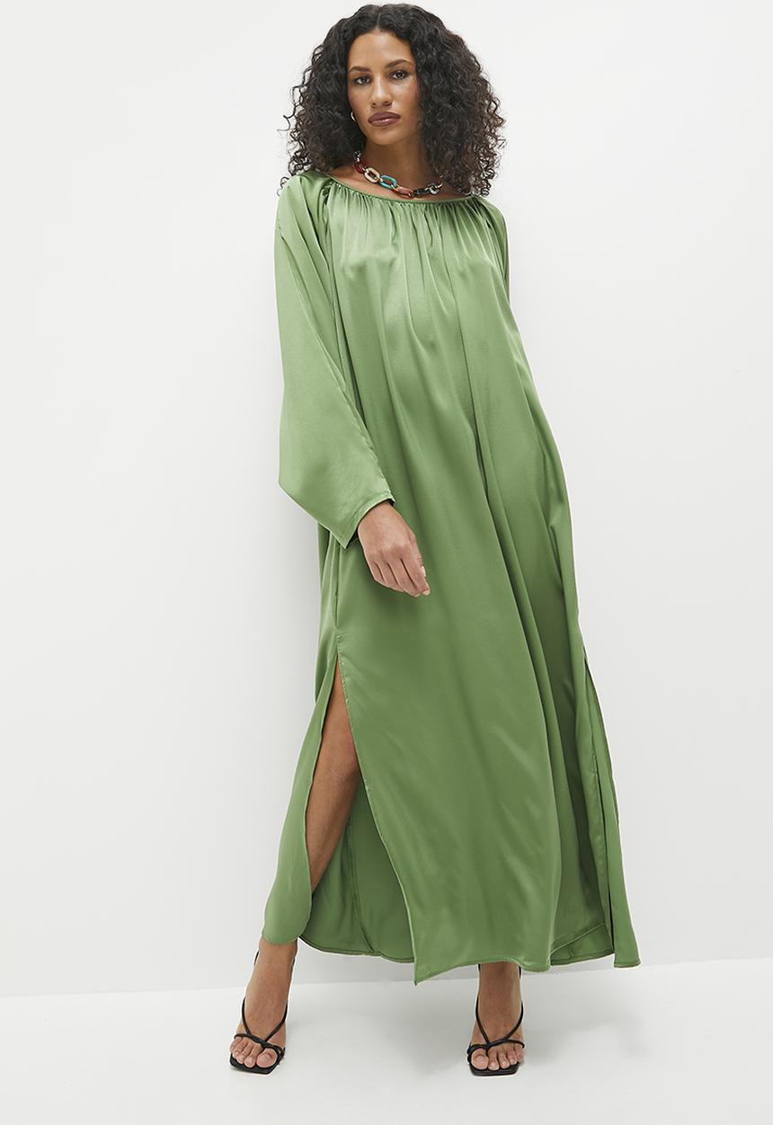 VELVET - Statement sleeve kaftan dress with coop back - londen frost