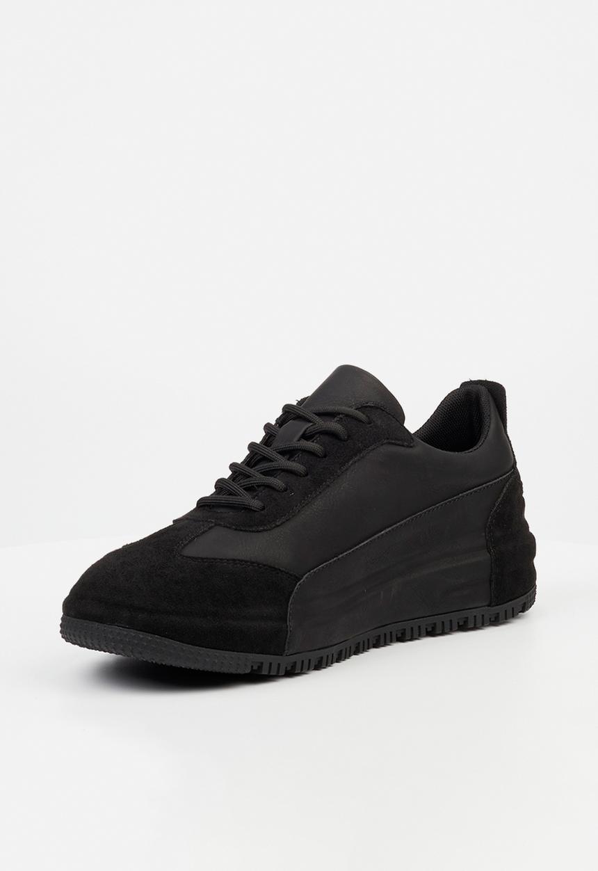 MAZERATA - Perlo 1 faux suede - black