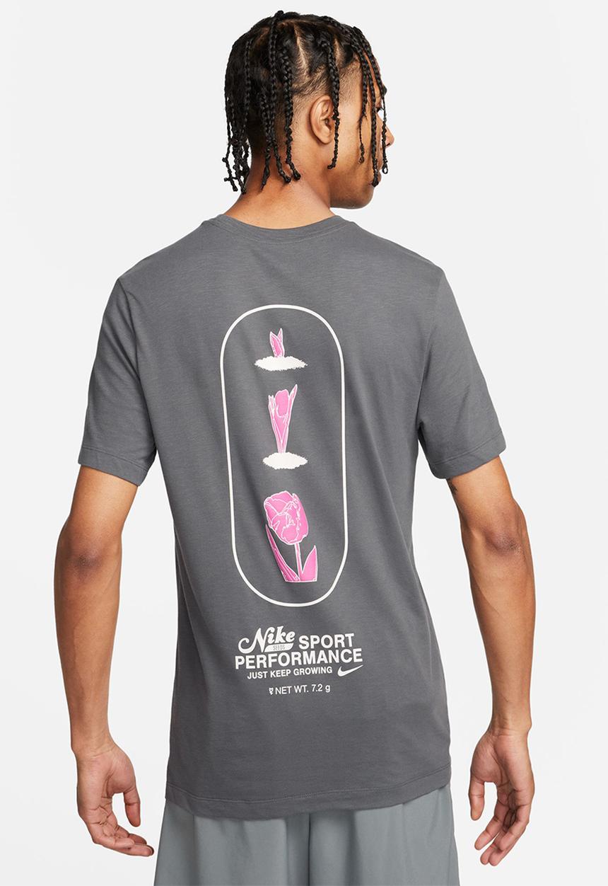 Nike -  Dri-FIT Fitness Tee Slub Gfx - Iron Grey