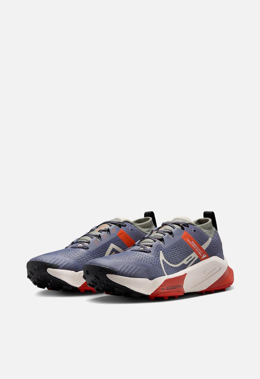 Nike - Nike zegama - light carbon/lt orewood brn/dragon red