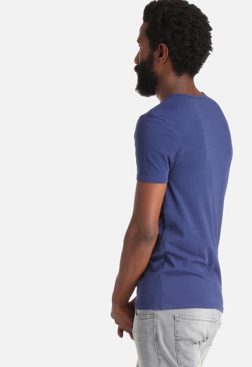 GUESS - Core Collection Tee
